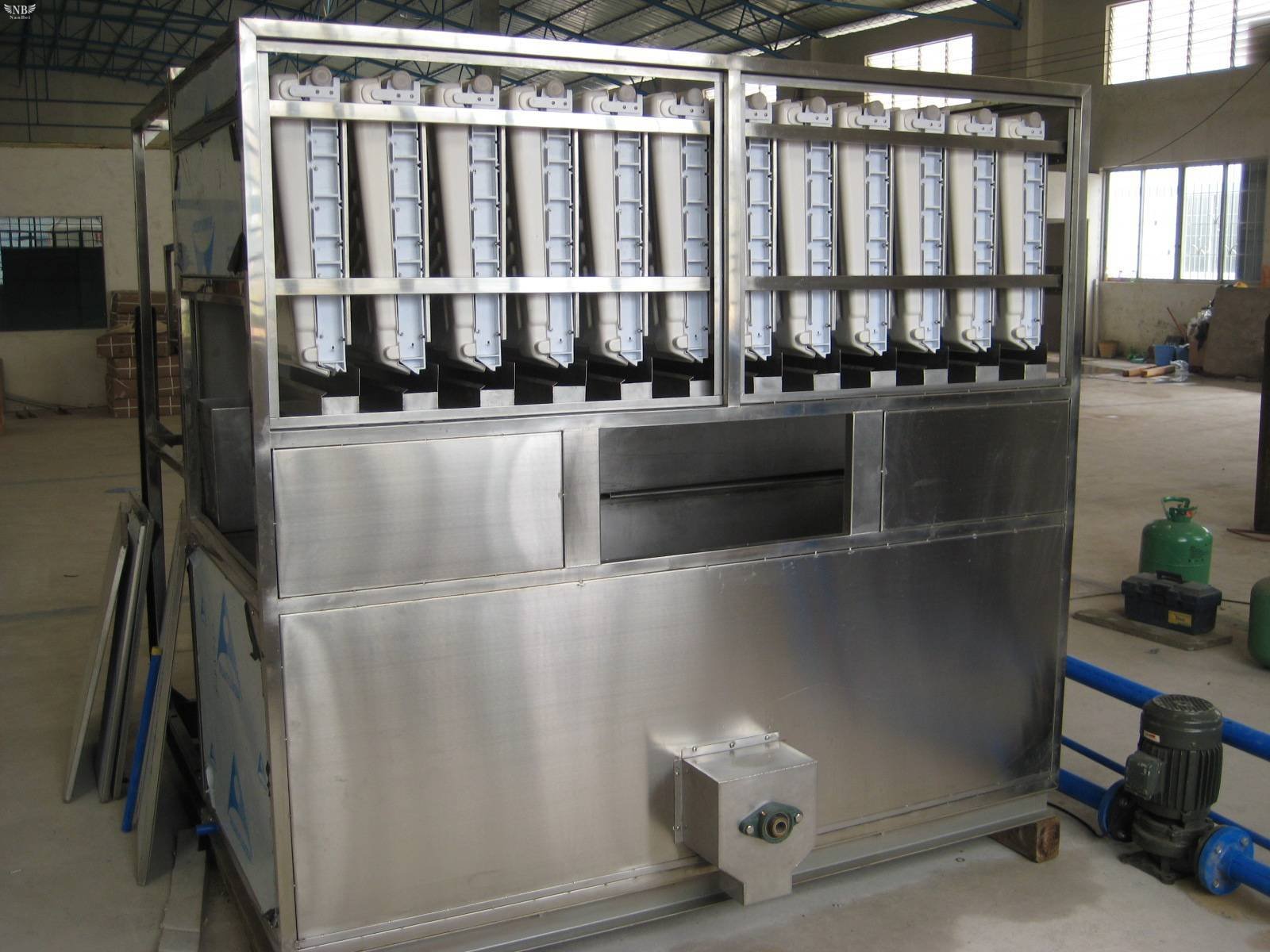 2T/24h Granular ice machine