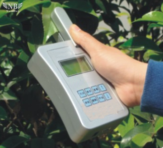 Portable plant nutrition tester